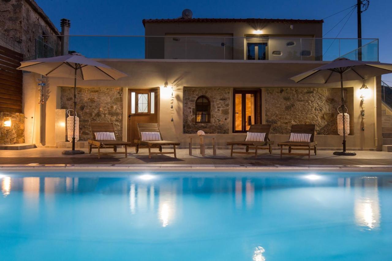 Tzouganos Villa Sfinárion Exterior foto
